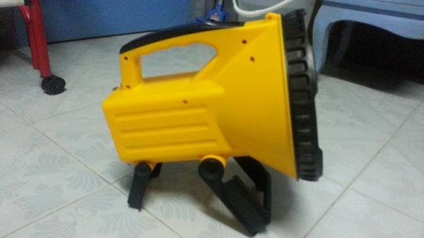 ไฟฉายรุ่นใหญ่