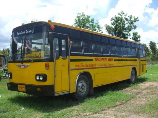 ขายรถบัสพัดลม 60 ที่นั่ง