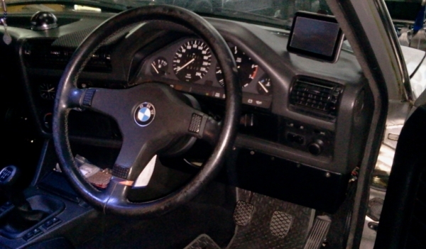 ขายด่วน bmw e30 m40  ปี91.......ถูกๆ