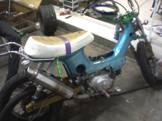 ขายชาลีเครื่องจีนสตารท์มือ 8900บาท