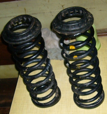 ขายสปริงคู่หลังพร่อมยางรอง เปอร์โย 505
