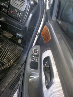 ลดราคารถครอบครับford 5ประตู ขับหลัง + แก๊ส เครื่องเจออโต้ รถตัวนอกครับ ลดราคารถครอบครับford 5ประตู ขับหลัง + แก๊ส เครื่องเจออโต้ รถตัวนอกครับ