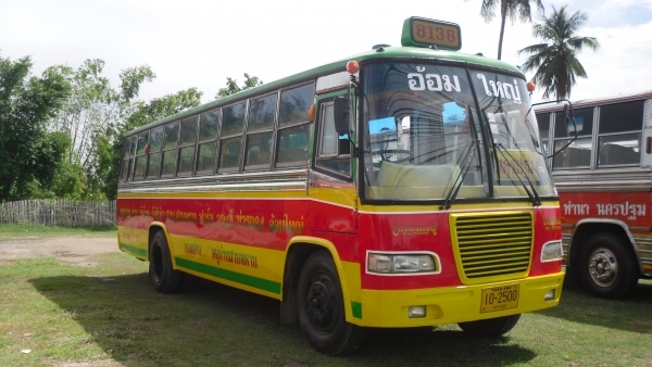 ซื้อ-ขาย แลกเปลียนรถบัสมือสอง (รถแอร์ชั้นเดียวก็มีนะจ๊ะ)และบริการให้เช่ารถแอร์ VIP