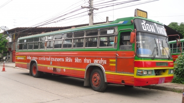 ซื้อ-ขาย แลกเปลียนรถบัสมือสอง (รถแอร์ชั้นเดียวก็มีนะจ๊ะ)และบริการให้เช่ารถแอร์ VIP