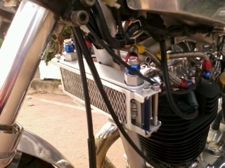 SR400  แต่งเต็ม ชุบทั้งคัน สวยๆๆ