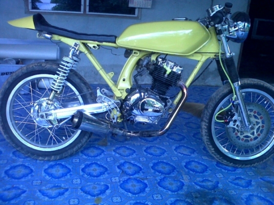 SS 125 "งามๆครับมีทะเบียน ...ของแต่งเยอะ 20000 บาทไทย