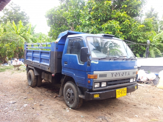 ขายรถ 6 ล้อ ดั้มได้ (รถบ้าน) สนใจสอบถามได้ครับ 081-7366864