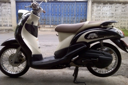 ขาย Fino Classic ปี 54 2011 ขาว-ดำ ไมล์แยก วิ่ง8000โล 25900 บาท