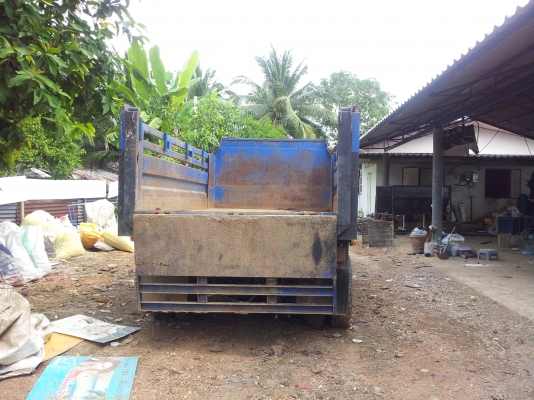 ขายรถ 6 ล้อ ดั้มได้ (รถบ้าน) สนใจสอบถามได้ครับ 081-7366864