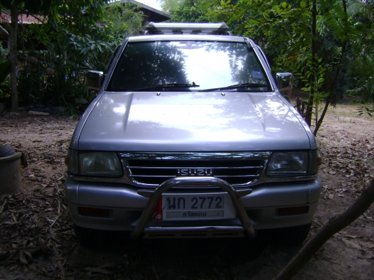 ขายรถแวน IZUSU TFR 2500 ดีเซล