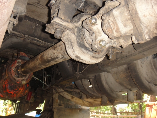 ขายสิบล้อหัวยาวเพลาเดียวร่อง เครื่อง 6BG1 ฝาส้ม เจ้าของขายเอง