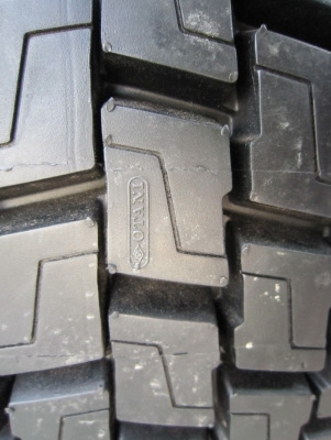 ขายยางเรเดียลหล่อเย็นพรีเคียว โครงสวยมาก เหมือนยางใหม่ ขนาด 11R - 22.5 , 295/80R-22.5 (โครงมิชลิน,บริดจสโตน)