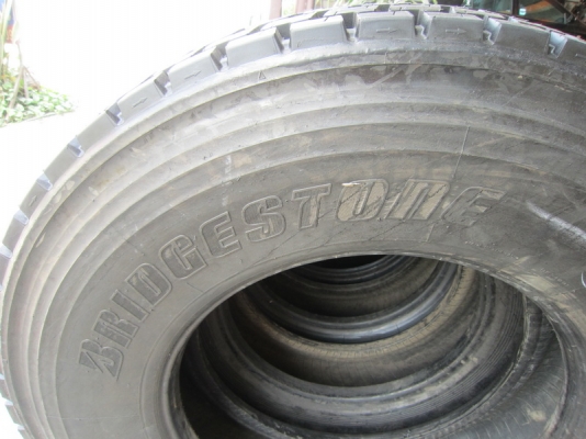 ขายยางเรเดียลหล่อเย็นพรีเคียว โครงสวยมาก เหมือนยางใหม่ ขนาด 11R - 22.5 , 295/80R-22.5 (โครงมิชลิน,บริดจสโตน)