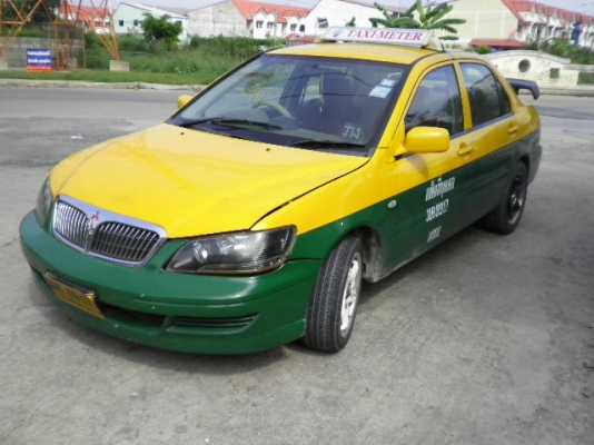ขายแท็กซี่ มิตซู เขียวเหลือง เหลือ 2ปี