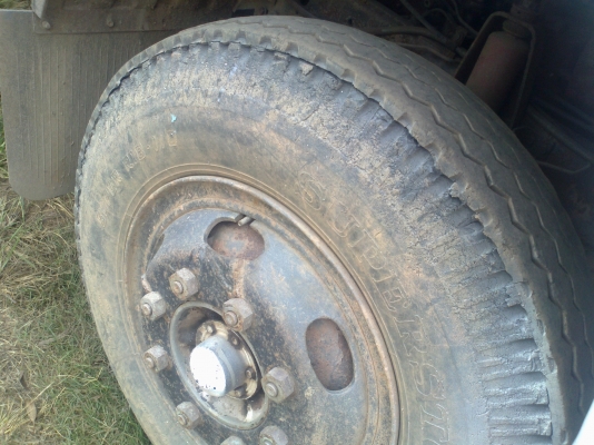 ขายรถสิบล้อท้ายลาด เครื่อง EH 700 ปั๊มลม พาวเวอร์ ขายรถสิบล้อท้ายลาด เครื่อง EH 700 ปั๊มลม พาวเวอร์