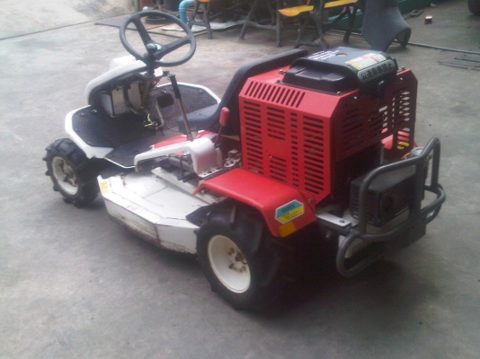 ขายรถตัดหญ้านั่งขับ Orec RM95