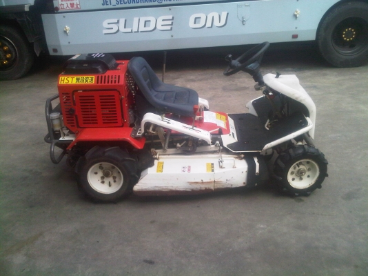 ขายรถตัดหญ้านั่งขับ Orec RM95