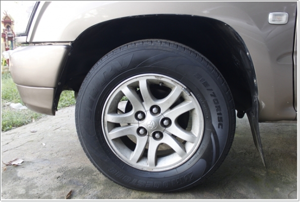 ขาย d4d 2.5 MT ปี 2004 ราคา 375,000 ต่อรองได้