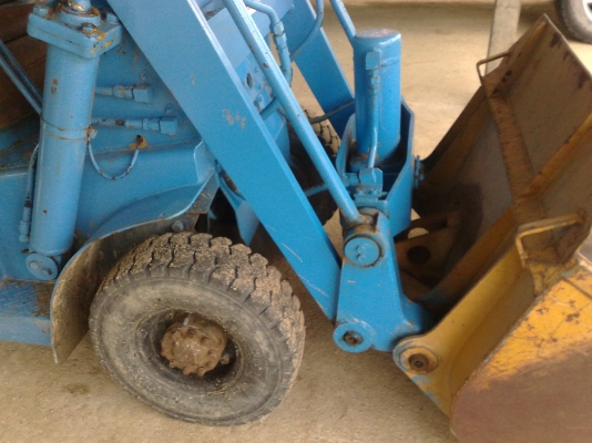 ขายรถตักเล็ก สวยๆ พร้อมใช้ ขายรถตักเล็ก สวยๆ พร้อมใช้