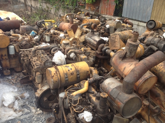 ขาบเครื่องยนต์komatsu S4D105-5 /  6D105 สภาพดี