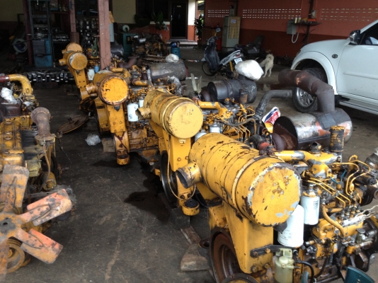 ขาบเครื่องยนต์komatsu S4D105-5 /  6D105 สภาพดี