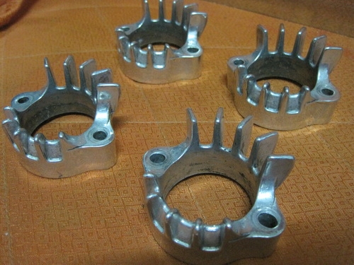 ขายประกับคอท่อ CB750หรือ CB750 สตาร์เท้า 8 วาว ขายประกับคอท่อ CB750หรือ CB750 สตาร์เท้า 8 วาว