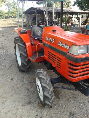 ขายรถไถ KUBOTA L1 215 ขายรถไถ KUBOTA L1 215