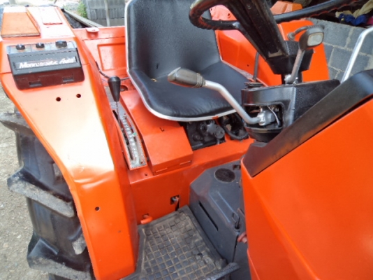 ขายรถไถ KUBOTA L1 215 ขายรถไถ KUBOTA L1 215