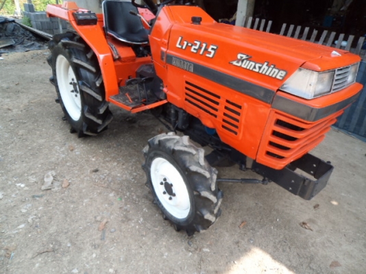 ขายรถไถ KUBOTA L1 215 ขายรถไถ KUBOTA L1 215