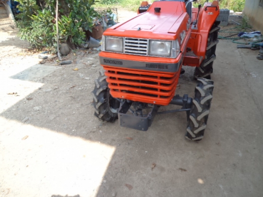 ขายรถไถ KUBOTA L1 215 ขายรถไถ KUBOTA L1 215