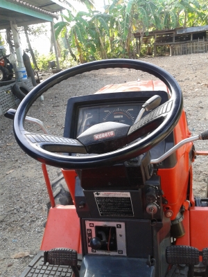 ขายรถไถ KUBOTA L1 215 ขายรถไถ KUBOTA L1 215