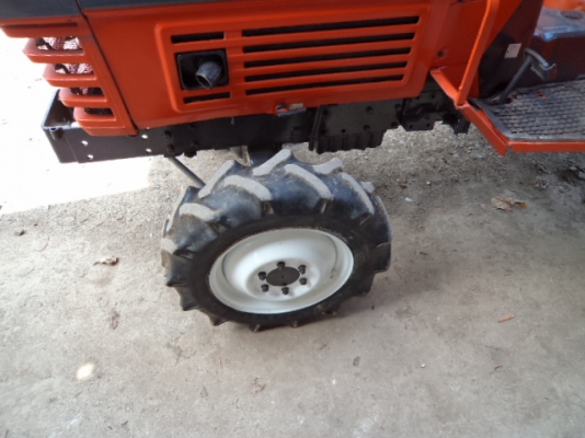 ขายรถไถ KUBOTA L1 215 ขายรถไถ KUBOTA L1 215