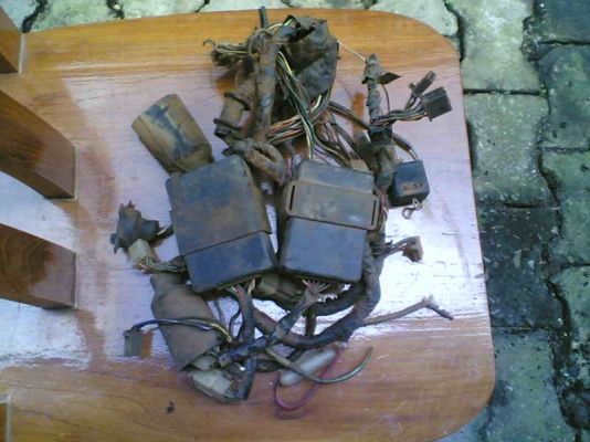 ขายอะไหร่ NSR ตาเหลี่ยม ราคารวมส่งสนใจชิ้นไหนโทรสอบถามครับ