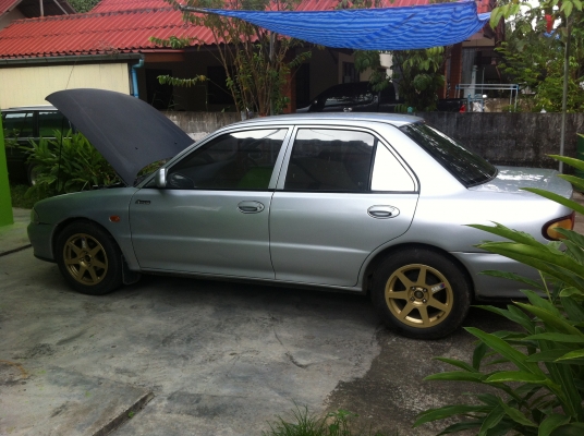 ขายตามสภาพ Ecar 1.3เครื่องดี ติดแก๊ชLPGสีสวยแอร์หนาว