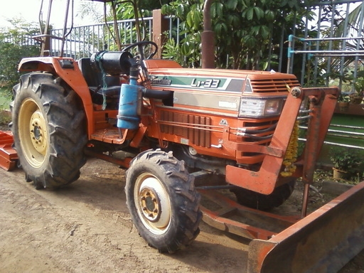 ขายรถไถ KUBOTA L1-33 ขนาด33แรง 2เพลา พร้อมดันหน้า