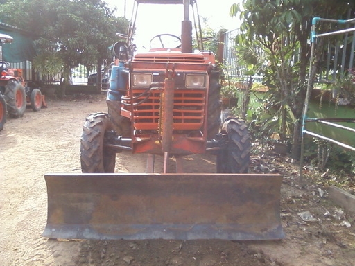 ขายรถไถ KUBOTA L1-33 ขนาด33แรง 2เพลา พร้อมดันหน้า