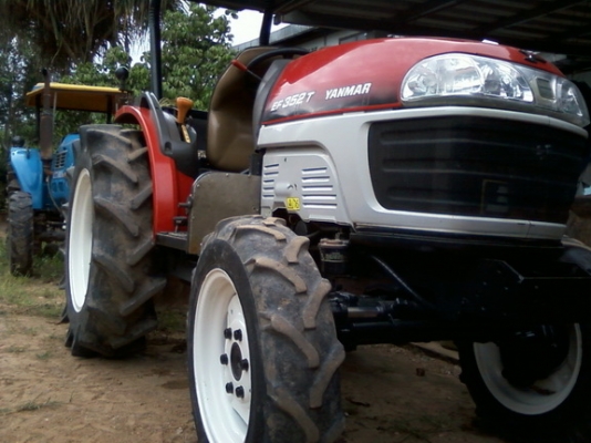ขายรถไถ YANMAR EF352T ขนาด 35แรง 2เพลา ขายรถไถ YANMAR EF352T ขนาด 35แรง 2เพลา