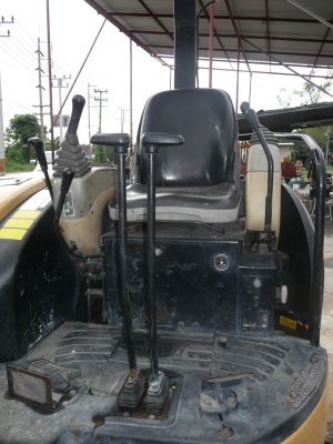 CAT 303CR ปี2001 เก่านอก สามเดือน