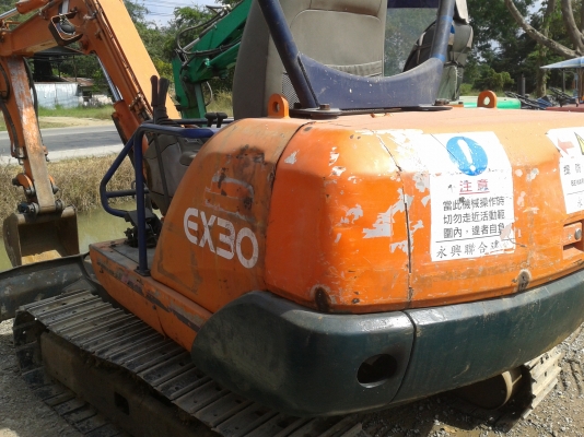ขายรถขุด HITACHI EX30 โซ่เหล็กใหม่ ปั้มนิ้วคอลโทรลสั้นน้ำมัน เก่านอก ขายรถขุด HITACHI EX30 โซ่เหล็กใหม่ ปั้มนิ้วคอลโทรลสั้นน้ำมัน เก่านอก