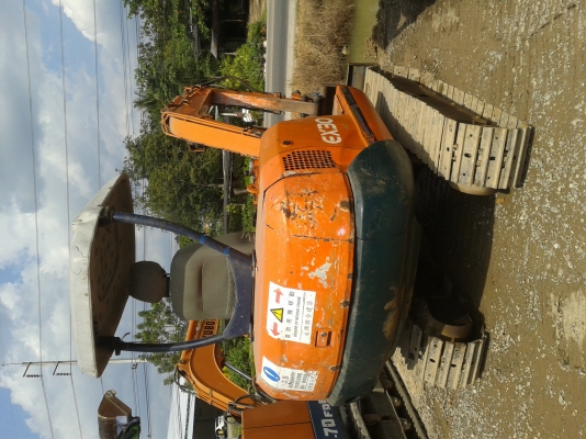 ขายรถขุด HITACHI EX30 โซ่เหล็กใหม่ ปั้มนิ้วคอลโทรลสั้นน้ำมัน เก่านอก ขายรถขุด HITACHI EX30 โซ่เหล็กใหม่ ปั้มนิ้วคอลโทรลสั้นน้ำมัน เก่านอก