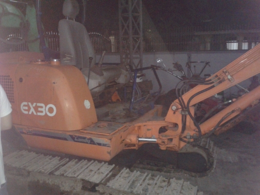 ขายรถขุด HITACHI EX30 โซ่เหล็กใหม่ ปั้มนิ้วคอลโทรลสั้นน้ำมัน เก่านอก ขายรถขุด HITACHI EX30 โซ่เหล็กใหม่ ปั้มนิ้วคอลโทรลสั้นน้ำมัน เก่านอก