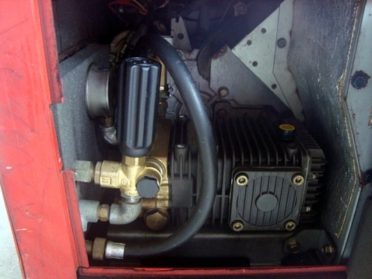 เครื่่องฉีดน้ำเเรง(เก่าญี่ปุ่น) เครื่่องฉีดน้ำเเรง(เก่าญี่ปุ่น)