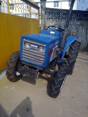 ต้องการขายรถไถเล็ก อิเซกิ ทียู 2100 4WD (2เพลา)พร้อมโรตารี่ 1.50เมตร สภาพดี ต้องการขายรถไถเล็ก อิเซกิ ทียู 2100 4WD (2เพลา)พร้อมโรตารี่ 1.50เมตร สภาพดี