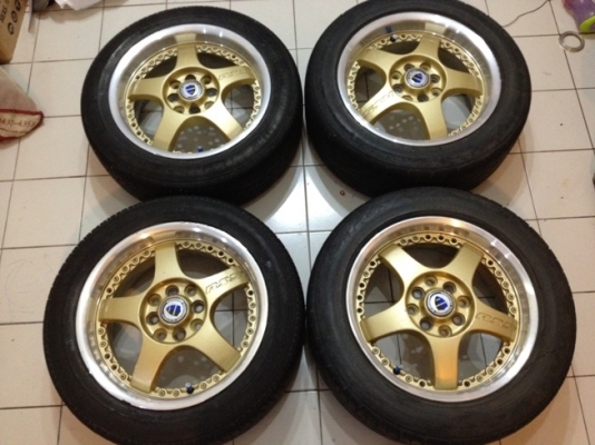 ขายล้อแม็กซ์มือ2 SR5 ขอบ15 4รู100 + ยาง ราคา 6,900 บาท