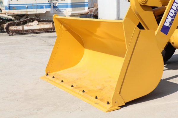 รถตักล้อยางใหม่ เอวอ่อน คล่องตัว ทนทาน แข็งแรง อึด รถนำเข้าจากจีนยี่ห้อ "WORLD" คุณภาพและราคาที่คุณวางใจได้ เอกสารครบ พร้อมไฟแนนท์รองรับ ดาวน์น้อย ผ่อนยาว -เครื่องยนตร์ Cummins 6 สูบ -ขนาด 1.8 และ 3 คิว สนใจติดต่อได้ที่ 087 900-0077 รถตักล้อยางใหม่ เอวอ่อน คล่องตัว ทนทาน แข็งแรง อึด รถนำเข้าจากจีนยี่ห้อ "WORLD" คุณภาพและราคาที่คุณวางใจได้ เอกสารครบ พร้อมไฟแนนท์รองรับ ดาวน์น้อย ผ่อนยาว -เครื่องยนตร์ Cummins 6 สูบ -ขนาด 1.8 และ 3 คิว สนใจติดต่อได้ที่ 087 900-0077