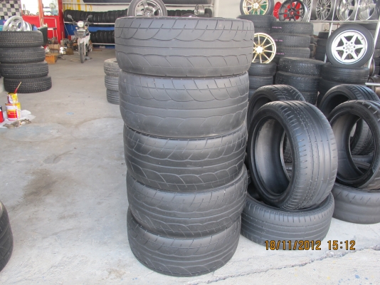 แม็ก+ยางเกือบใหม่กิ๊บๆๆๆๆๆๆ  ใส่ได้ 2เดือน      081-2862405 วุธ