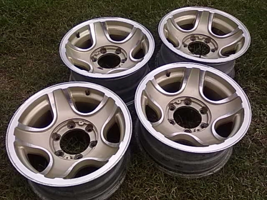 ขายแม็กออฟโรด  6 รู ขอบ 15 ออฟ-10