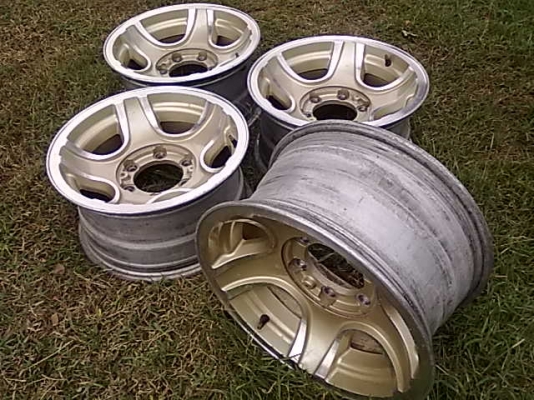 ขายแม็กออฟโรด  6 รู ขอบ 15 ออฟ-10