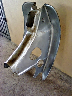 ขายแล้ว คุณ บัญชา ฉะเชิงเทรา รับไป ...บังลม เหล็ก แท้ ใส่รถโบราณ เช่นตระกลู HONDA-C ยามาฮ่า