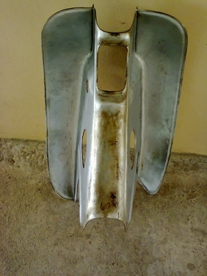 ขายแล้ว คุณ บัญชา ฉะเชิงเทรา รับไป ...บังลม เหล็ก แท้ ใส่รถโบราณ เช่นตระกลู HONDA-C ยามาฮ่า